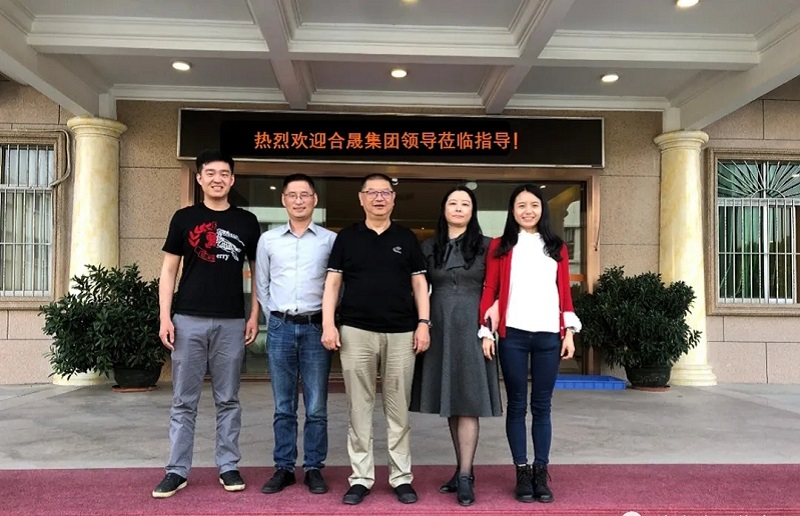 千色花交流合影